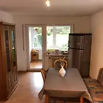 Paeusken Mit Rosengarten Im Hochsauerland Apartman Bestwig