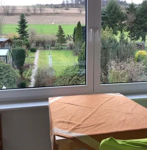 Paeusken Mit Rosengarten Im Hochsauerland Apartman